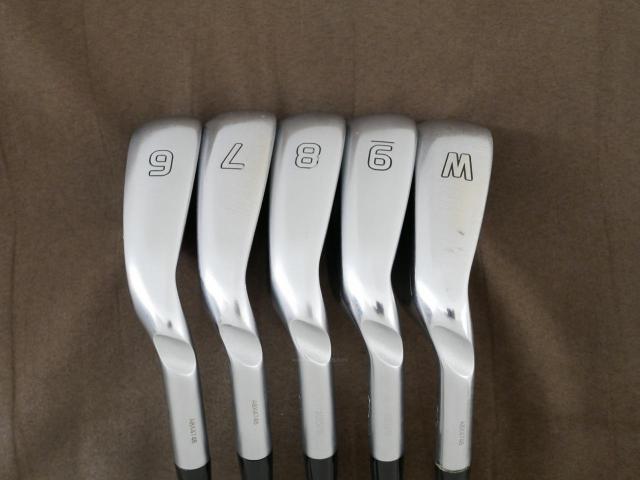 Iron set : Ping : ชุดเหล็ก Ping G700 (ปี 2019 Japan Spec. ใบใหญ่ ง่ายที่สุด ไกลที่สุดของ Ping) มีเหล็ก 6-Pw (5 ชิ้น) ก้านเหล็ก NS Pro ZELOS 6 Flex R