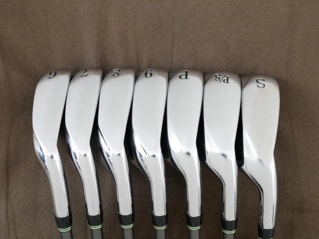 Iron set : Tourstage : ชุดเหล็ก Tourstage PHYZ (ซีรี่ย์ท๊อป ใบใหญ่ ตีง่าย ไกล) มีเหล็ก 6-Pw,Aw,Sw (7 ชิ้น) ก้านกราไฟต์ Flex R
