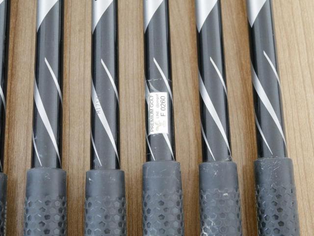 Iron set : Titleist : ชุดเหล็ก Titleist AP1 718 (ออกปี 2018) มีเหล็ก 5-Pw (6 ชิ้น) ก้านกราไฟต์ Fujikura MCI 60 Flex S
