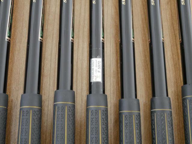 Iron set : XXIO : ชุดเหล็ก XXIO Prime 7 (รุ่นท๊อปสุด ตีง่าย ไกล) มีเหล็ก 5-Pw,Sw (7 ชิ้น) ก้านกราไฟต์ SP-700 Flex R