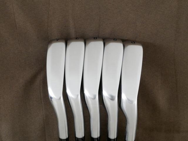 Iron set : Romaro : ชุดเหล็ก Romaro Ray Type R Plus Forged (ออกปี 2022) มีเหล็ก 6-Pw (5 ชิ้น) สุดยอดก้าน Fujikura Diamond Speeder 6 Flex S