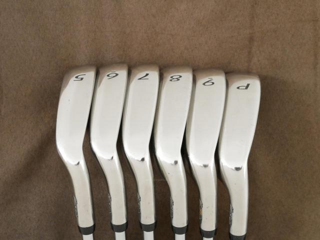 Iron set : Mizuno : ชุดเหล็ก Mizuno Intage Titanium (รุ่นท๊อป ใบใหญ่ ตีไกลมาก) มีเหล็ก 5-Pw (6 ชิ้น) ก้านเหล็ก NS Pro 950 Flex R