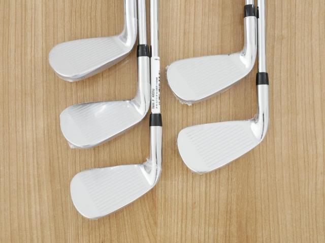 Iron set : Callaway : **ของใหม่ ยังไม่แกะพลาสติก** ชุดเหล็ก Callaway ELYTE (ออกปี 2025 ตีง่ายมาก ไกล Japan Spec.) มีเหล็ก 6-Pw (5 ชิ้น) ก้านเหล็ก NS Pro 950 NEO Flex R