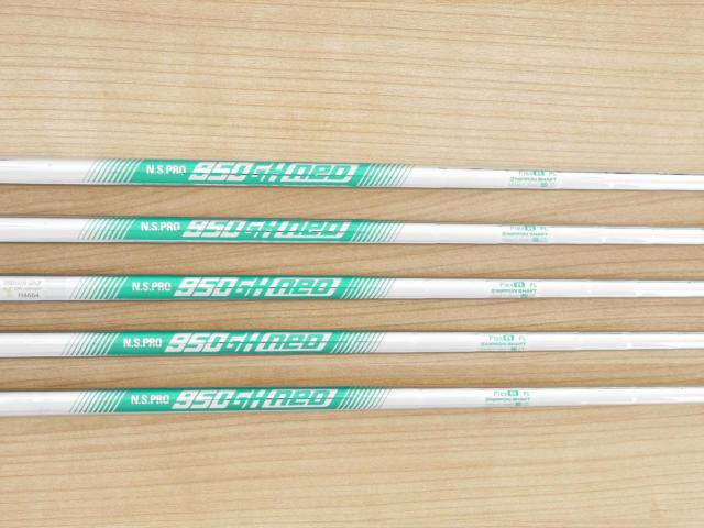 Iron set : Callaway : **ของใหม่ ยังไม่แกะพลาสติก** ชุดเหล็ก Callaway ELYTE (ออกปี 2025 ตีง่ายมาก ไกล Japan Spec.) มีเหล็ก 6-Pw (5 ชิ้น) ก้านเหล็ก NS Pro 950 NEO Flex R