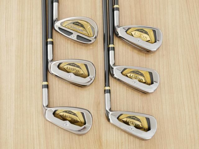 Iron set : Maruman : ชุดเหล็ก Maruman Majesty Royale (รุ่นท๊อปสุด ปี 2021 ของใหม่ 8 หมื่นบาท) มีเหล็ก 7-10,Pw,Aw (6 ชิ้น เบอร์ 6 ตีระยะเท่าเบอร์ 5 ของรุ่นอื่น) ก้านกราไฟต์ Flex R