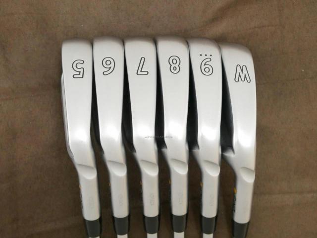 Iron set : Ping : ชุดเหล็ก Ping iBlade (ปี 2018) มีเหล็ก 5-Pw (6 ชิ้น) ก้านเหล็ก NS Pro 950 Flex R