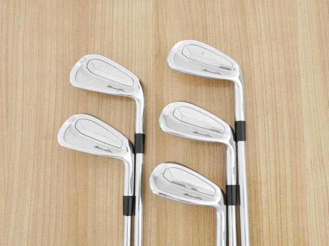Iron set : Mizuno : ชุดเหล็ก Mizuno Pro 520 Forged (ปี 2021 นุ่มมาก) มีเหล็ก 6-Pw (5 ชิ้น) ก้านเหล็ก Dynamic Gold 105 S200