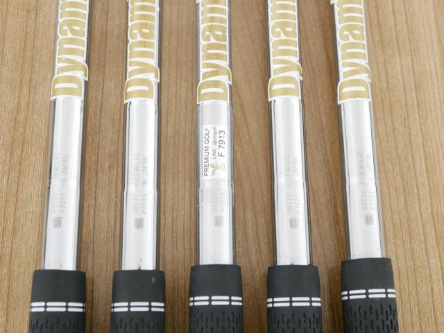Iron set : Mizuno : ชุดเหล็ก Mizuno Pro 520 Forged (ปี 2021 นุ่มมาก) มีเหล็ก 6-Pw (5 ชิ้น) ก้านเหล็ก Dynamic Gold 105 S200