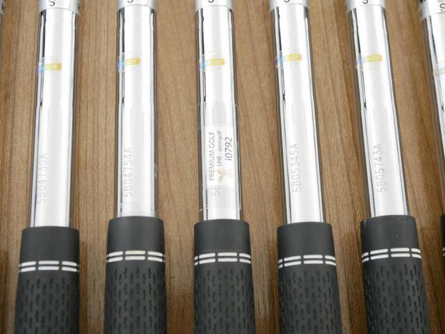 Iron set : Yonex : ชุดเหล็ก Yonex E-Zone Tri-G (รุ่นปี 2017 หน้าเด้ง ตีไกลมากๆ) มีเหล็ก 5-Pw,Aw,Sw (8 ชิ้น) ก้านเหล็ก NS Pro 950 Flex S