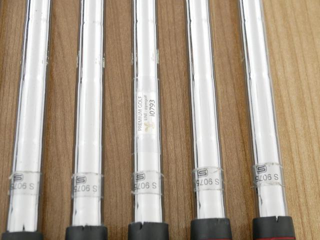 Iron set : Daiwa : ชุดเหล็ก Daiwa OnOff (Forged นุ่มมากๆ) มีเหล็ก 5-Pw (6 ชิ้น) ก้านเหล็ก NS Pro 950 Flex R