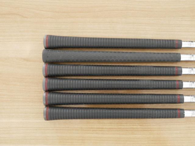 Iron set : Daiwa : ชุดเหล็ก Daiwa OnOff (Forged นุ่มมากๆ) มีเหล็ก 5-Pw (6 ชิ้น) ก้านเหล็ก NS Pro 950 Flex R