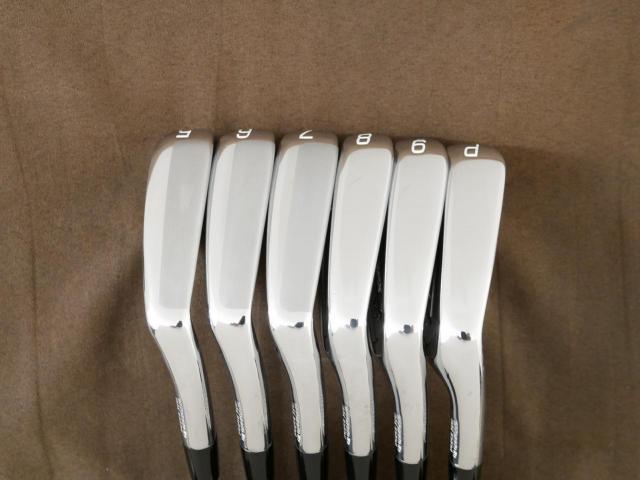 Iron set : Mizuno : ชุดเหล็ก Mizuno JPX S40 Forged (รุ่นล่าสุด ออกปี 2026) มีเหล็ก 5-Pw (6 ชิ้น) ก้านกราไฟต์ Fujikura TRAVIL 95 Flex S