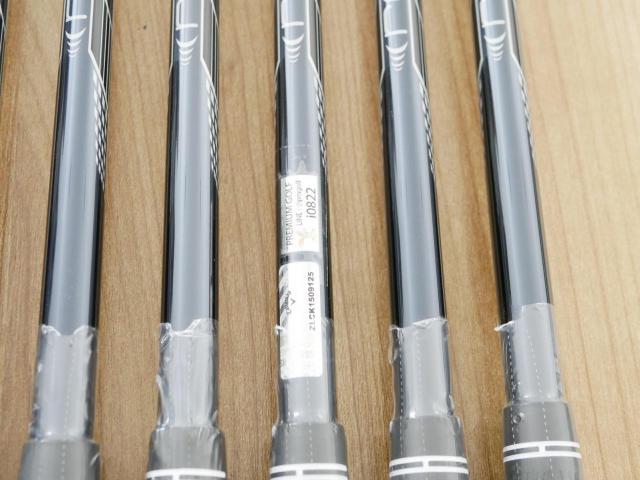 Iron set : Callaway : **ของใหม่ ยังไม่แกะพลาสติก** ชุดเหล็ก Callaway APEX Ai200 Forged (รุ่นล่าสุด ออกปี 2024) มีเหล็ก 5-Pw (6 ชิ้น) ก้านกราไฟต์ UST Mamiya RECOIL DART 6 Flex R