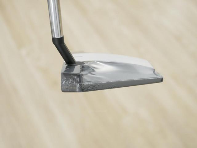 Putter : All : **ของใหม่ ยังไม่แกะพลาสติก** พัตเตอร์ Odyssey White Hot VERSA TWELVE S (ออกปี 2023) ยาว 33 นิ้ว