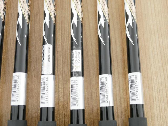 Iron set : Other Brand : ชุดเหล็ก Ryoma DSI (ตีง่ายมาก ไกลมากๆ หายากสุดๆ) มีเหล็ก 5-Pw (6 ชิ้น) ก้านตัวท็อป RYOMA BEYOND POWER IRON FLEX ∞