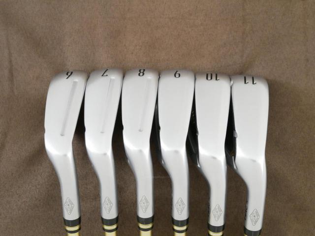 Iron set : Honma : ชุดเหล็ก Honma Beres 2020 Forged (ออกปี 2020) มีเหล็ก 6-11 (6 ชิ้น เทียบเท่า 5-Pw) ก้าน ARMRQ (47) Flex R (2 ดาว)
