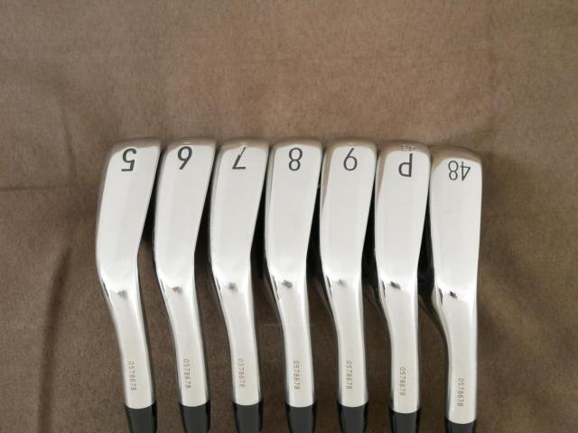 Iron set : Titleist : ชุดเหล็ก Titleist T300 (ออกปี 2019) มีเหล็ก 5-Pw,48 (7 ชิ้น) ก้านเหล็ก NS Pro 880 AMC Flex R