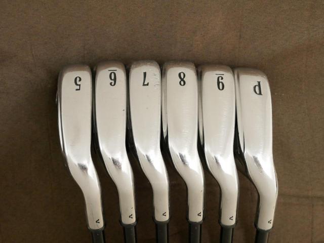 Iron set : Callaway : ชุดเหล็ก Callaway Warbird มีเหล็ก 5-Pw (6 ชิ้น) ก้านกราไฟต์ Flex R