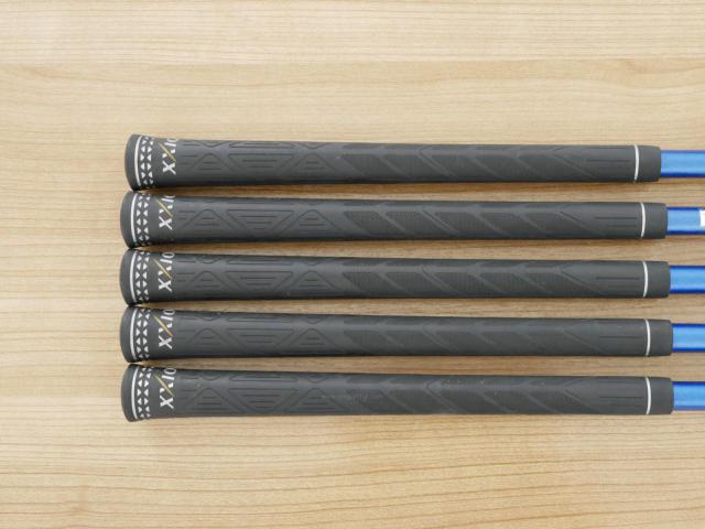 Iron set : XXIO : ชุดเหล็ก XXIO Cross (ออกปี 2019 ตีไกลที่สุดของที่สุดจาก XXIO หน้าเด้งสุดๆ) มีเหล็ก 7-Pw,Aw (5 ชิ้น ตีไกลกว่าปกติ 2 เบอร์) ก้านกราไฟต์ MH1000 Flex R