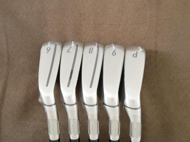 Iron set : Taylormade : **ของใหม่ ยังไม่แกะพลาสติก** ชุดเหล็ก Taylormade Stealth (ออกปี 2022 Japan Spec.) มีเหล็ก 6-Pw (5 ชิ้น) ก้านกราไฟต์ Mitsubishi Tensei TM60 Flex S