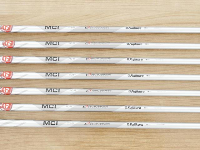 Iron set : Taylormade : ชุดเหล็ก Taylormade Stealth (ออกปี 2022 Japan Spec.) มีเหล็ก 6-Pw,Aw,Sw (7 ชิ้น) ก้านกราไฟต์ Fujikura MCI 70 Flex R