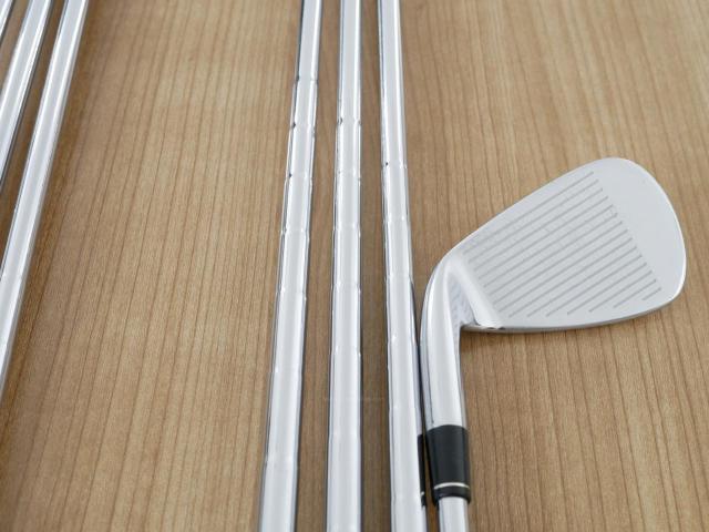 Iron set : Taylormade : ชุดเหล็ก Taylormade R11 มีเหล็ก 4-Pw (7 ชิ้น) ก้านเหล็ก NS Pro 950 Flex R