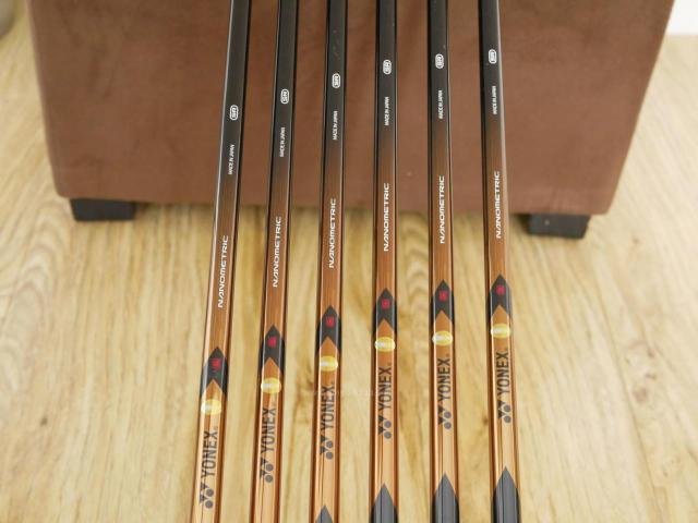 Iron set : Yonex : ชุดเหล็ก Yonex Royal E-Zone (รุ่นปี 2019 หน้าเด้งสุดๆ COR 0.82 ก้านดีมาก ตีไกลสุดๆ) มีเหล็ก 7-Pw,Aw,As (6 ชิ้น เหล็ก 7 ระยะเท่าเบอร์ 6 รุ่นอื่น) ก้านกราไฟต์ Flex SR