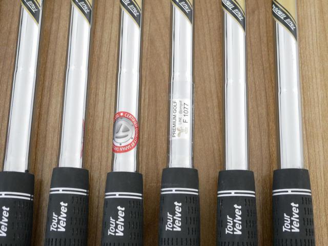 Iron set : Taylormade : ชุดเหล็ก Taylormade P770 Forged (ปี 2021 นุ่ม แน่น) มีเหล็ก 3-Pw (8 ชิ้น) ก้านเหล็ก Dynamic Gold EX Weight Lock Tour Issue S200