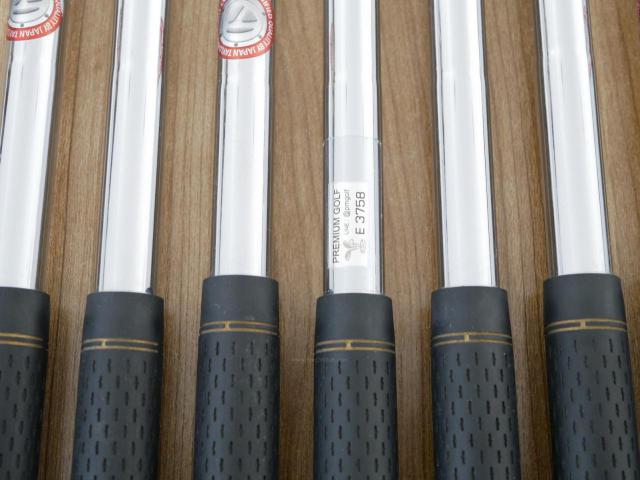 Iron set : Taylormade : ชุดเหล็ก Taylormade Gloire (รุ่นท๊อปสุด Japan Spec. ใบใหญ่ ตีง่าย ไกล) มีเหล็ก 5-Pw,Aw (7 ชิ้น) ก้านเหล็ก NS Pro 950 Flex S