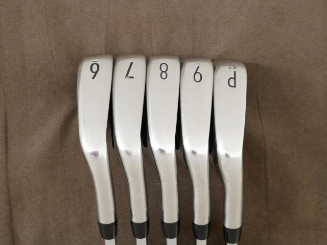 Iron set : Titleist : ชุดเหล็ก Titleist T300 (ออกปี 2019) มีเหล็ก 6-Pw (5 ชิ้น) ก้านเหล็ก NS Pro 950 NEO Flex S