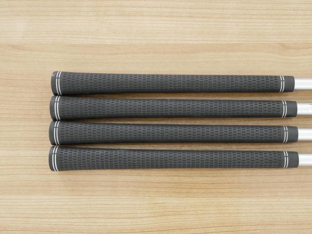 Iron set : Bridgestone : ชุดเหล็ก Bridgestone JGR Hybrid Forged (ตีไกลกว่าตัวอื่น 2 เบอร์) มีเหล็ก 7-Pw (4 ชิ้น) ก้านกราไฟต์ Fujikura Air Speeder (R)