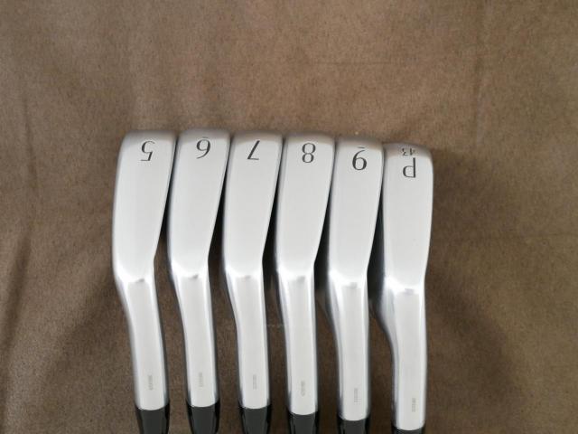 Iron set : Titleist : ชุดเหล็ก Titleist T250 Forged (รุ่นล่าสุด ออกปี 2025 Japan Spec) มีเหล็ก 5-Pw (6 ชิ้น) ก้านเหล็ก True Temper AMT Black Flex S