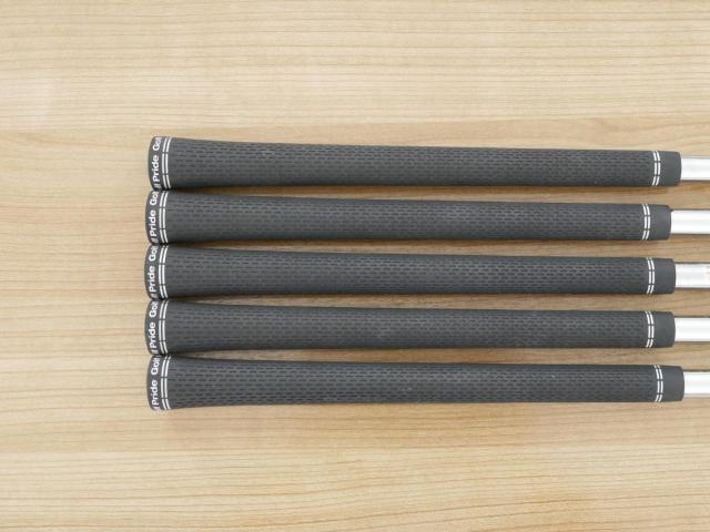 Iron set : Ping : ชุดเหล็ก Ping i240 (รุ่นล่าสุด ออกปี 2025) มีเหล็ก 6-Pw (5 ชิ้น) ก้านเหล็ก NS Pro Modus 105 Flex S