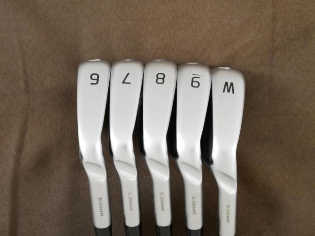 Iron set : Ping : ชุดเหล็ก Ping i240 (รุ่นล่าสุด ออกปี 2025) มีเหล็ก 6-Pw (5 ชิ้น) ก้านเหล็ก NS Pro Modus 105 Flex S