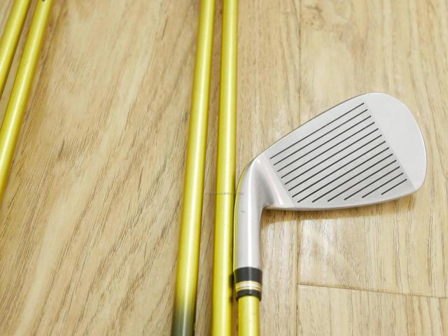 Iron set : Honma : **ก้าน 3 ดาว** ชุดเหล็ก Honma Beres IS-05 Forged (รุ่นปี 2017) มีเหล็ก 6-10 (5 ชิ้น) ก้าน ARMRQ ∞ (48) Flex R (3 ดาว)