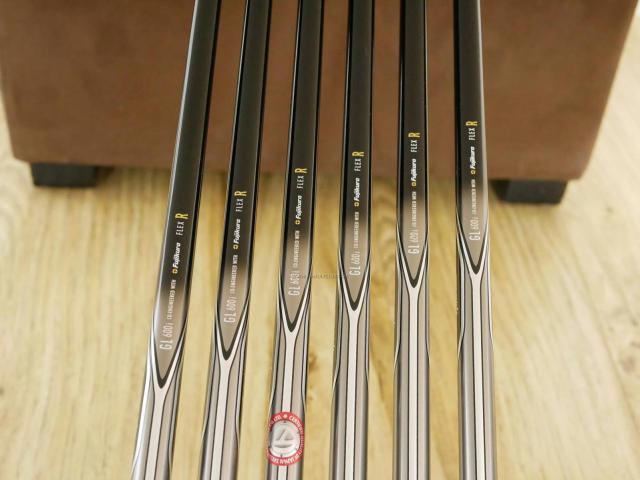Iron set : Taylormade : ชุดเหล็ก Taylormade Gloire Forged (รุ่นท๊อปสุด Japan Spec.) มีเหล็ก 5-Pw (6 ชิ้น) ก้านกราไฟต์ Flex R