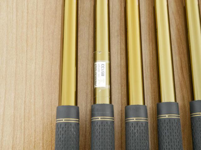 Iron set : Tsuruya : ชุดเหล็ก Tsuruya AXEL Gold Premium II (รุ่นปี 2017 ของใหม่ 6 หมื่นกว่าบาท หน้าเด้งสุดๆ ไกลสุดๆๆ) มีเหล็ก 7-Pw,Aw,As,Sw (7 ชิ้น ครบเซ็ต) ก้านกราไฟต์ Flex R
