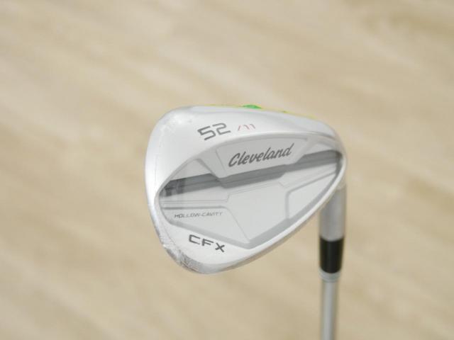 Wedge : Cleveland : **ของใหม่ ยังไม่แกะพลาสติก**Wedge Cleveland CFX (รุ่นปี 2022 ตีง่ายมาก) Loft 52 ก้านกราไฟต์ Mitsubishi Diamana 60 Wedge Flex 