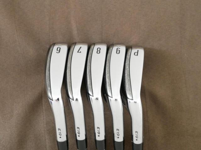 Iron set : Callaway : ชุดเหล็ก Callaway EPIC Forged Star (รุ่นท้อปสุด ปี 2020 ตีไกลกว่าปกติ 2 เบอร์) มีเหล็ก 6-Pw (5 ชิ้น) ก้านกราไฟต์ Fujikura Speeder Evolution Flex R