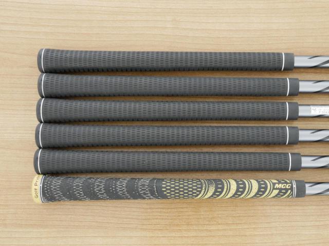 Iron set : Miura : ชุดเหล็ก Miura PI-401 Black Limited (หายาก ออกปี 2021 นุ่ม ง่าย ระยะดี) มีเหล็ก 6-Pw,Aw (6 ชิ้น) ก้านกราไฟต์ Fujikura MCI Black 100 Flex S