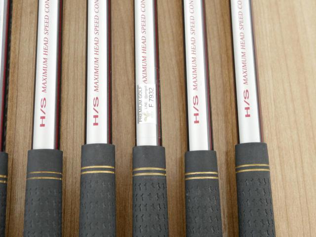 Iron set : PRGR : ชุดเหล็ก PRGR H/S 701 (หน้า Maraging เด้ง ไกล) มีเหล็ก 5-Pw (6 ชิ้น) ก้าน M-37 Flex R
