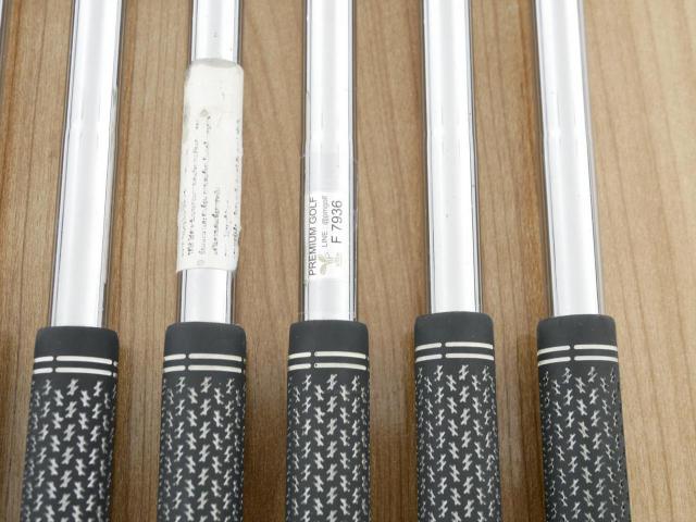 Iron set : Taylormade : ชุดเหล็ก Taylormade SIM MAX (ออกปี 2020 Japan Spec.) มีเหล็ก 5-Pw (6 ชิ้น) ก้านเหล็ก KBS Max 85 Flex R