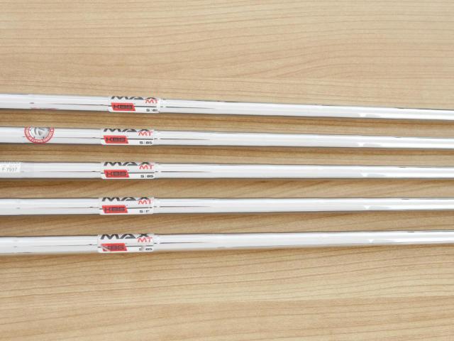 Iron set : Taylormade : ชุดเหล็ก Taylormade Stealth (ออกปี 2022 Japan Spec.) มีเหล็ก 6-Pw (5 ชิ้น) ก้านเหล็ก KBS Max MT 85 Flex S