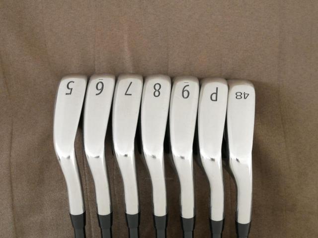 Iron set : Titleist : ชุดเหล็ก Titleist AP1 718 (ออกปี 2018) มีเหล็ก 5-Pw,48 (7 ชิ้น) ก้านกราไฟต์ Fujikura MCI 60 Flex S