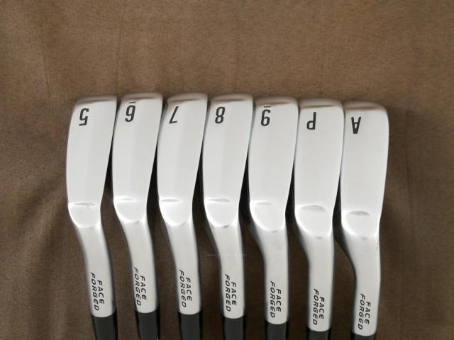 Iron set : Other Brand : ชุดเหล็ก Srixon ZX4 MK II (รุ่นปี 2023 ตีง่าย ไกล) มีเหล็ก 5-Pw,Aw (7 ชิ้น) ก้านเหล็ก KBS Tour Lite Flex S