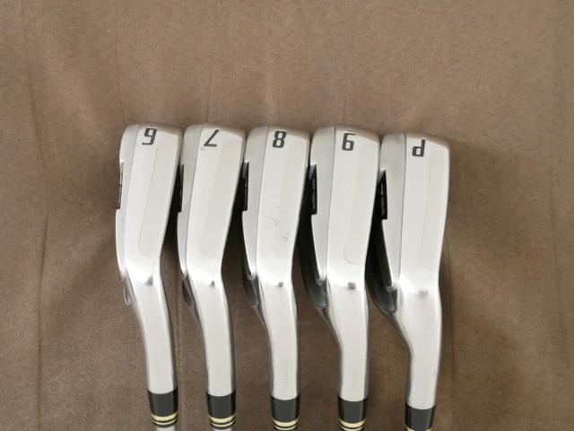 Iron set : Other Brand : ชุดเหล็ก Ryoma DSI (ตีง่ายมาก ไกลมากๆ หายากสุดๆ) มีเหล็ก 6-Pw (5 ชิ้น) ก้านกราไฟต์ Tour AD Flex SR