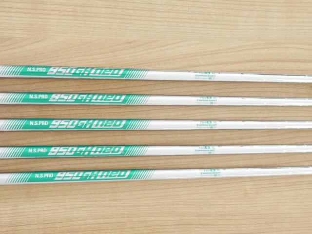 Iron set : Callaway : ชุดเหล็ก Callaway Big Bertha (ออกปี 2023 ตีง่ายที่สุดของ Callaway) มีเหล็ก 6-Pw (5 ชิ้น) ก้านเหล็ก NS Pro 950 Neo Flex S