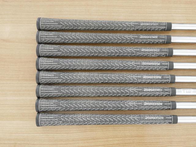 Iron set : Tourstage : ชุดเหล็ก Tourstage TS-201 Forged มีเหล็ก 3-Pw (8 ชิ้น) ก้านเหล็ก NS Pro 950 Flex S