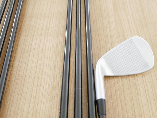 Iron set : Taylormade : ชุดเหล็ก Taylormade P790 (ตัวท้อปสุด ล่าสุด ปี 2023 Japan Spec.) มีเหล็ก 4-Pw (7 ชิ้น) ก้านกราไฟต์ Graphite Design RAUNE i75 Flex S