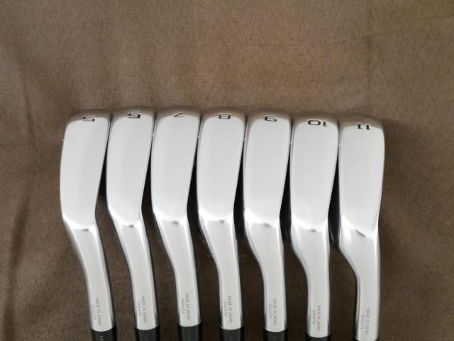 Iron set : Honma : ชุดเหล็ก Honma Tour World TR21X (ออกปี 2021 ตีง่าย ไกล) มีเหล็ก 5-11 (7 ชิ้น) ก้านกราไฟต์ Honma Vizard TR20-65 Flex R